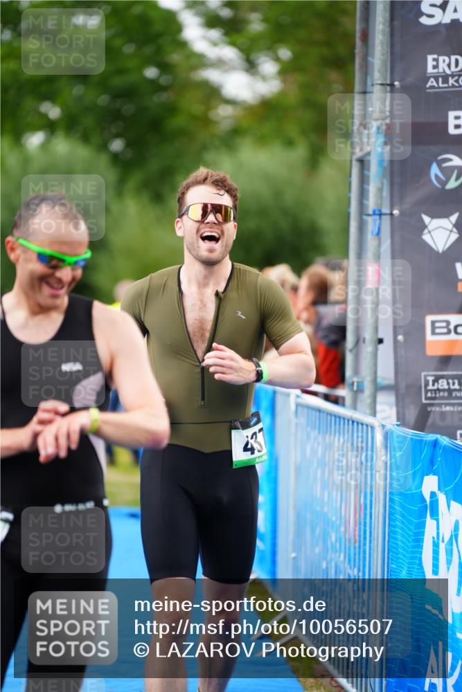 30.08.2026 - Elbe Triathlon Hamburg LAZAROV Photography http://msf.ph/oto/10056507 30.08.2026 11:10:54 Ziel 437, 541, 566, 666 meine-sportfotos.de