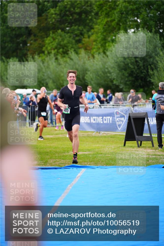 30.08.2026 - Elbe Triathlon Hamburg LAZAROV Photography http://msf.ph/oto/10056519 30.08.2026 11:11:08 Ziel 603 meine-sportfotos.de