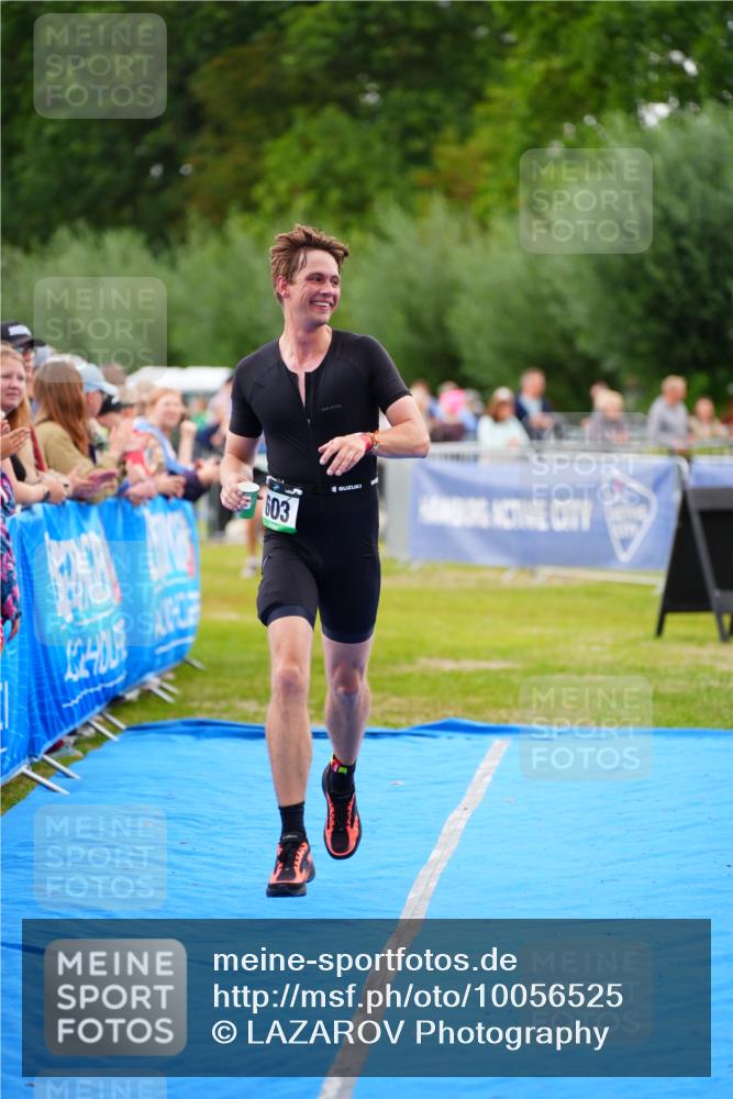 30.08.2026 - Elbe Triathlon Hamburg LAZAROV Photography http://msf.ph/oto/10056525 30.08.2026 11:11:10 Ziel 440, 603, 665, 1010 meine-sportfotos.de