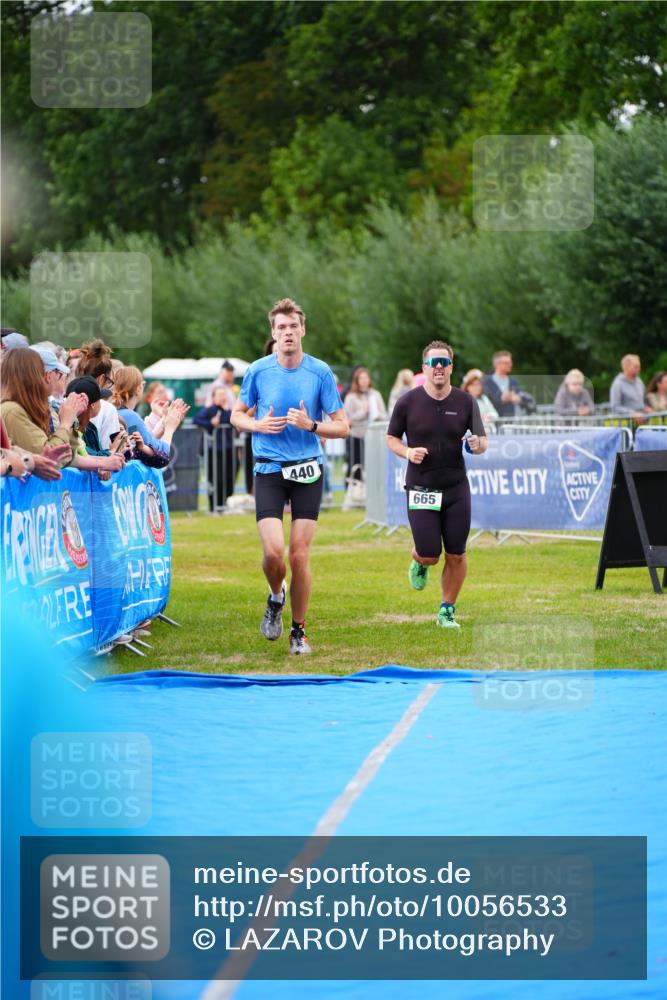 30.08.2026 - Elbe Triathlon Hamburg LAZAROV Photography http://msf.ph/oto/10056533 30.08.2026 11:11:15 Ziel 440, 665, 1010 meine-sportfotos.de