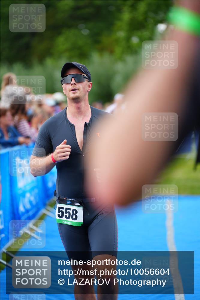 30.08.2026 - Elbe Triathlon Hamburg LAZAROV Photography http://msf.ph/oto/10056604 30.08.2026 11:12:04 Ziel 521, 558 meine-sportfotos.de