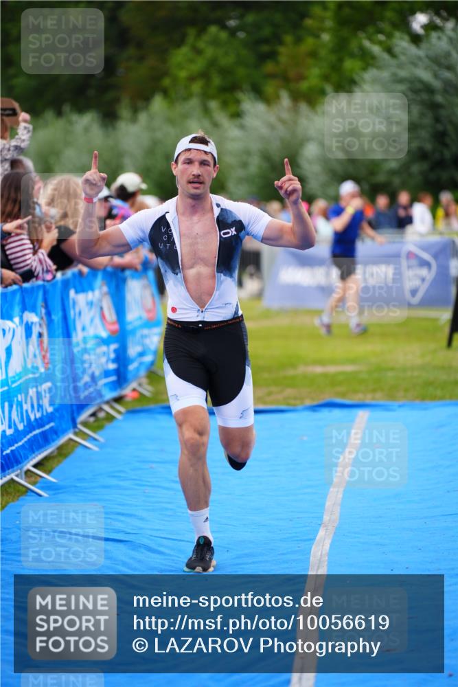 30.08.2026 - Elbe Triathlon Hamburg LAZAROV Photography http://msf.ph/oto/10056619 30.08.2026 11:12:08 Ziel 521, 769 meine-sportfotos.de
