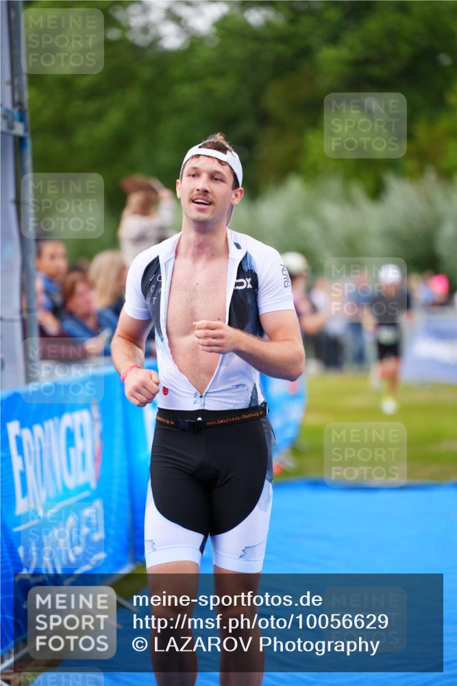 30.08.2026 - Elbe Triathlon Hamburg LAZAROV Photography http://msf.ph/oto/10056629 30.08.2026 11:12:09 Ziel 521, 769 meine-sportfotos.de