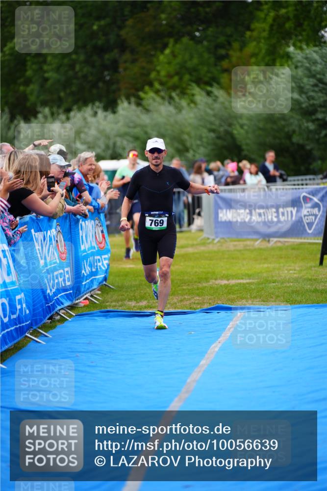 30.08.2026 - Elbe Triathlon Hamburg LAZAROV Photography http://msf.ph/oto/10056639 30.08.2026 11:12:14 Ziel 769, 1039 meine-sportfotos.de