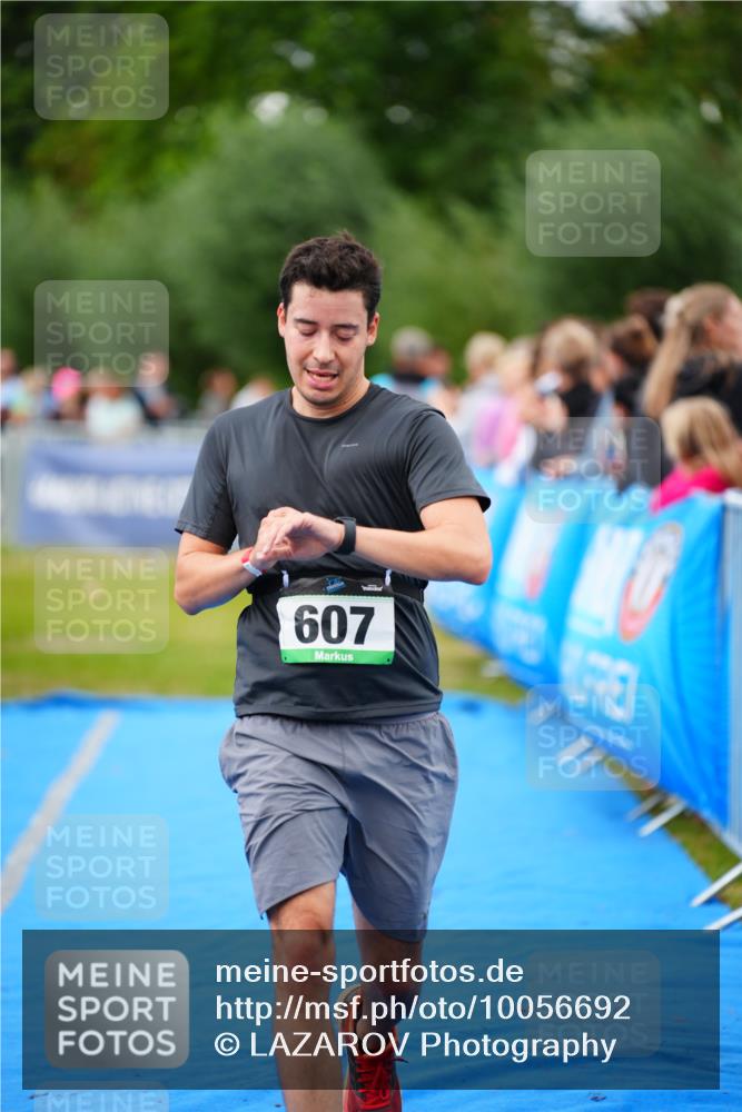 30.08.2026 - Elbe Triathlon Hamburg LAZAROV Photography http://msf.ph/oto/10056692 30.08.2026 11:12:33 Ziel 410, 607, 612, 632, 722, 917 meine-sportfotos.de