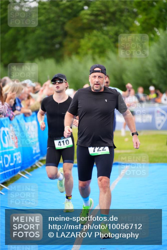 30.08.2026 - Elbe Triathlon Hamburg LAZAROV Photography http://msf.ph/oto/10056712 30.08.2026 11:12:39 Ziel 410, 612, 632, 722 meine-sportfotos.de