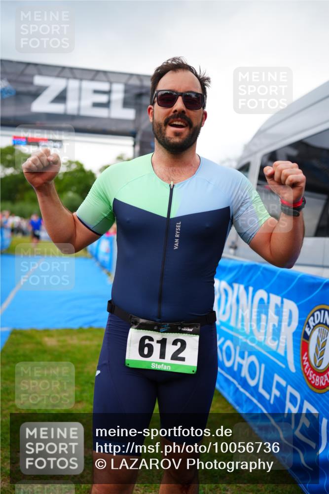 30.08.2026 - Elbe Triathlon Hamburg LAZAROV Photography http://msf.ph/oto/10056736 30.08.2026 11:12:46 Ziel 773, 1093, 1097 meine-sportfotos.de