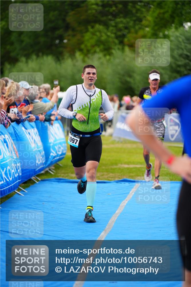 30.08.2026 - Elbe Triathlon Hamburg LAZAROV Photography http://msf.ph/oto/10056743 30.08.2026 11:12:52 Ziel 773, 1085, 1093, 1097 meine-sportfotos.de