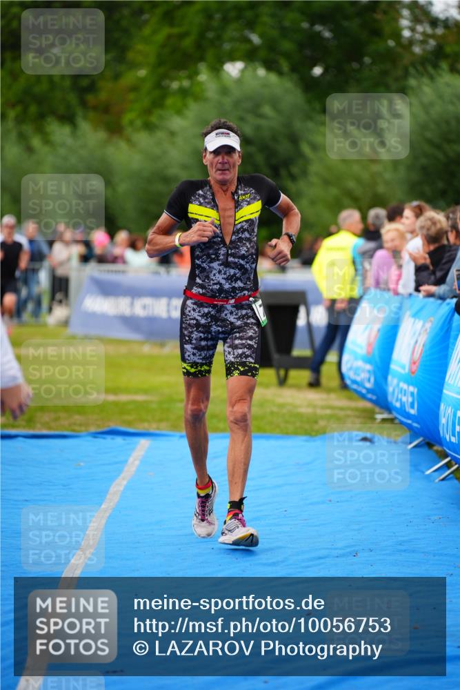 30.08.2026 - Elbe Triathlon Hamburg LAZAROV Photography http://msf.ph/oto/10056753 30.08.2026 11:12:54 Ziel 773, 1037, 1085, 1097 meine-sportfotos.de