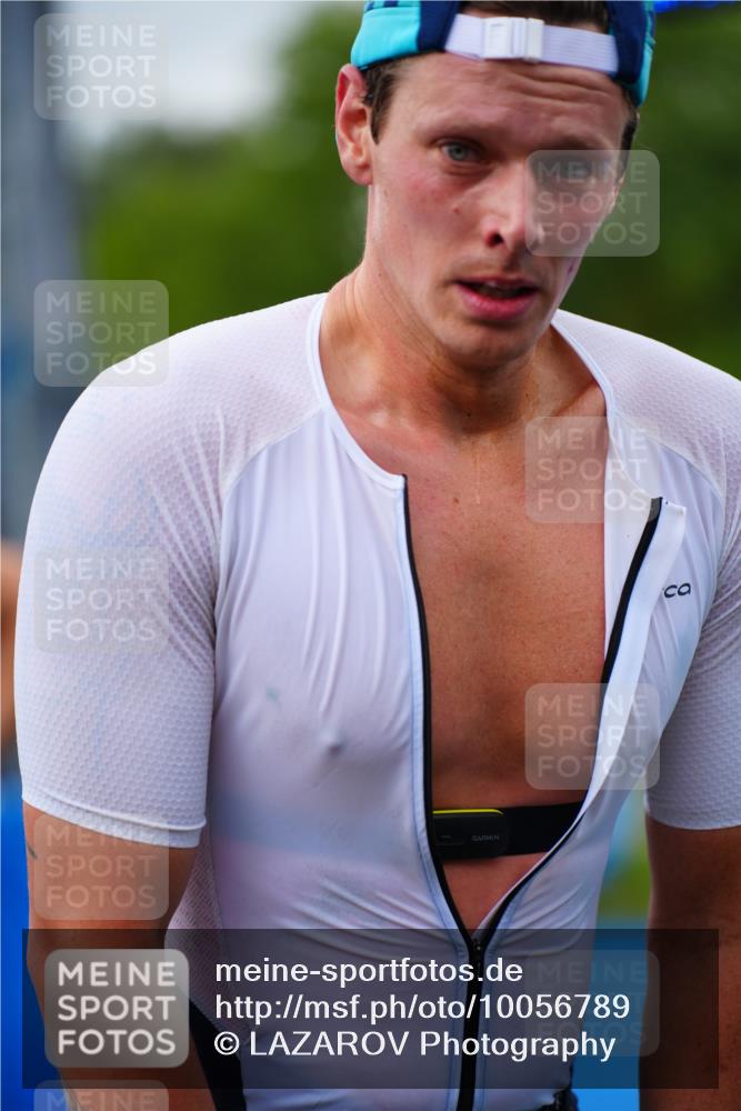 30.08.2026 - Elbe Triathlon Hamburg LAZAROV Photography http://msf.ph/oto/10056789 30.08.2026 11:13:12 Ziel 490, 611, 651, 1197 meine-sportfotos.de