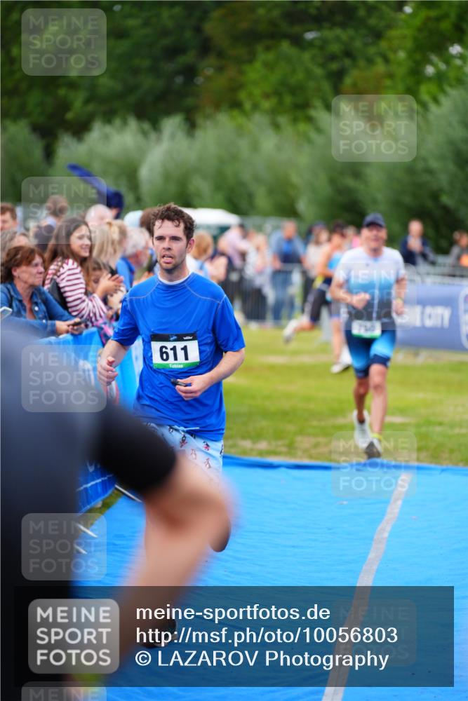 30.08.2026 - Elbe Triathlon Hamburg LAZAROV Photography http://msf.ph/oto/10056803 30.08.2026 11:13:19 Ziel 611, 750 meine-sportfotos.de