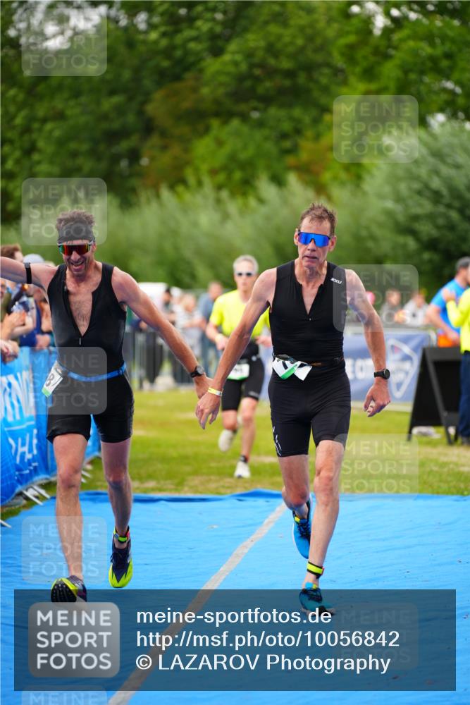 30.08.2026 - Elbe Triathlon Hamburg LAZAROV Photography http://msf.ph/oto/10056842 30.08.2026 11:13:37 Ziel 598, 699, 752 meine-sportfotos.de