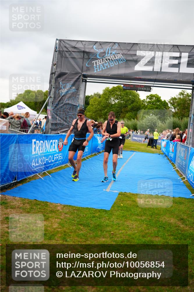 30.08.2026 - Elbe Triathlon Hamburg LAZAROV Photography http://msf.ph/oto/10056854 30.08.2026 11:13:40 Ziel 598, 643, 699, 752 meine-sportfotos.de