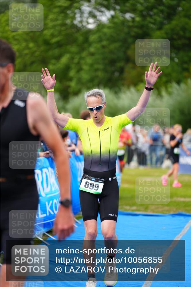 30.08.2026 - Elbe Triathlon Hamburg LAZAROV Photography http://msf.ph/oto/10056855 30.08.2026 11:13:41 Ziel 598, 643, 699, 752 meine-sportfotos.de
