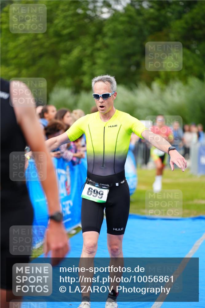 30.08.2026 - Elbe Triathlon Hamburg LAZAROV Photography http://msf.ph/oto/10056861 30.08.2026 11:13:42 Ziel 643, 699 meine-sportfotos.de