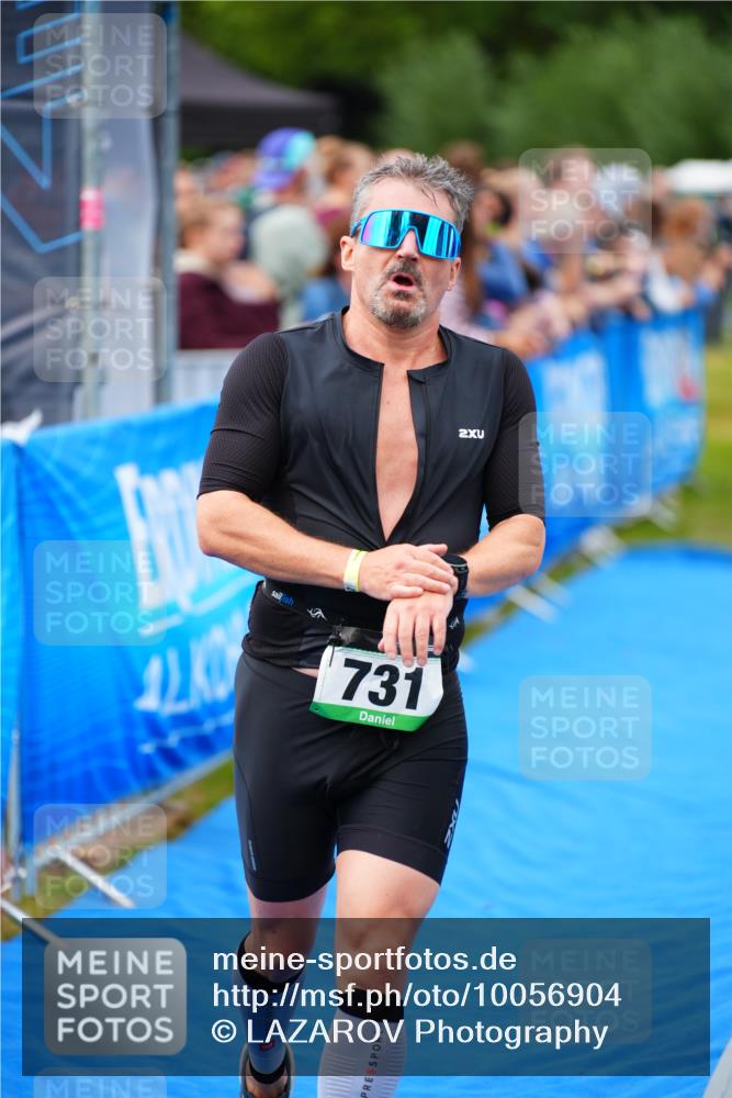 30.08.2026 - Elbe Triathlon Hamburg LAZAROV Photography http://msf.ph/oto/10056904 30.08.2026 11:14:02 Ziel 573, 731, 1030 meine-sportfotos.de