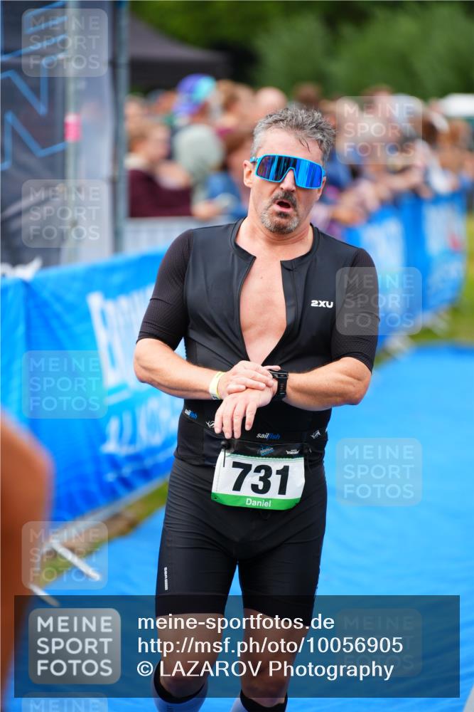 30.08.2026 - Elbe Triathlon Hamburg LAZAROV Photography http://msf.ph/oto/10056905 30.08.2026 11:14:02 Ziel 573, 731, 1030 meine-sportfotos.de