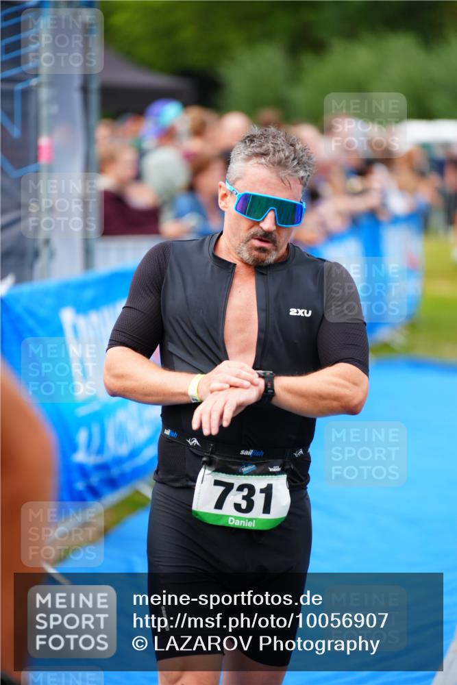 30.08.2026 - Elbe Triathlon Hamburg LAZAROV Photography http://msf.ph/oto/10056907 30.08.2026 11:14:02 Ziel 573, 731, 1030 meine-sportfotos.de