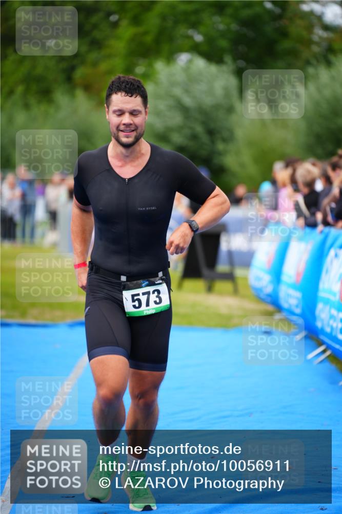 30.08.2026 - Elbe Triathlon Hamburg LAZAROV Photography http://msf.ph/oto/10056911 30.08.2026 11:14:10 Ziel 573 meine-sportfotos.de