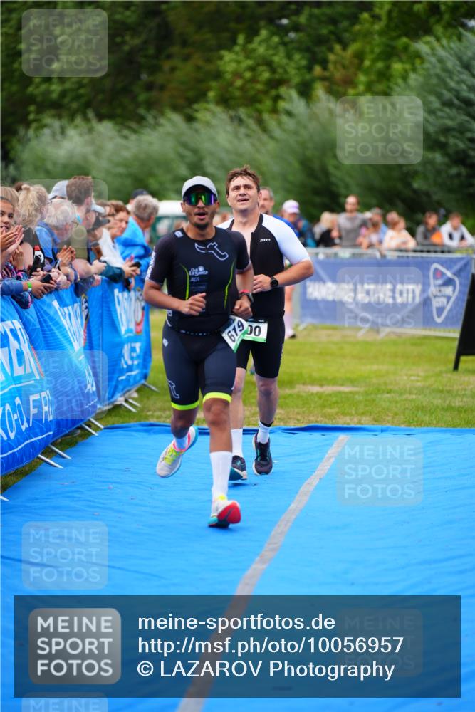 30.08.2026 - Elbe Triathlon Hamburg LAZAROV Photography http://msf.ph/oto/10056957 30.08.2026 11:14:53 Ziel 492, 500, 619 meine-sportfotos.de