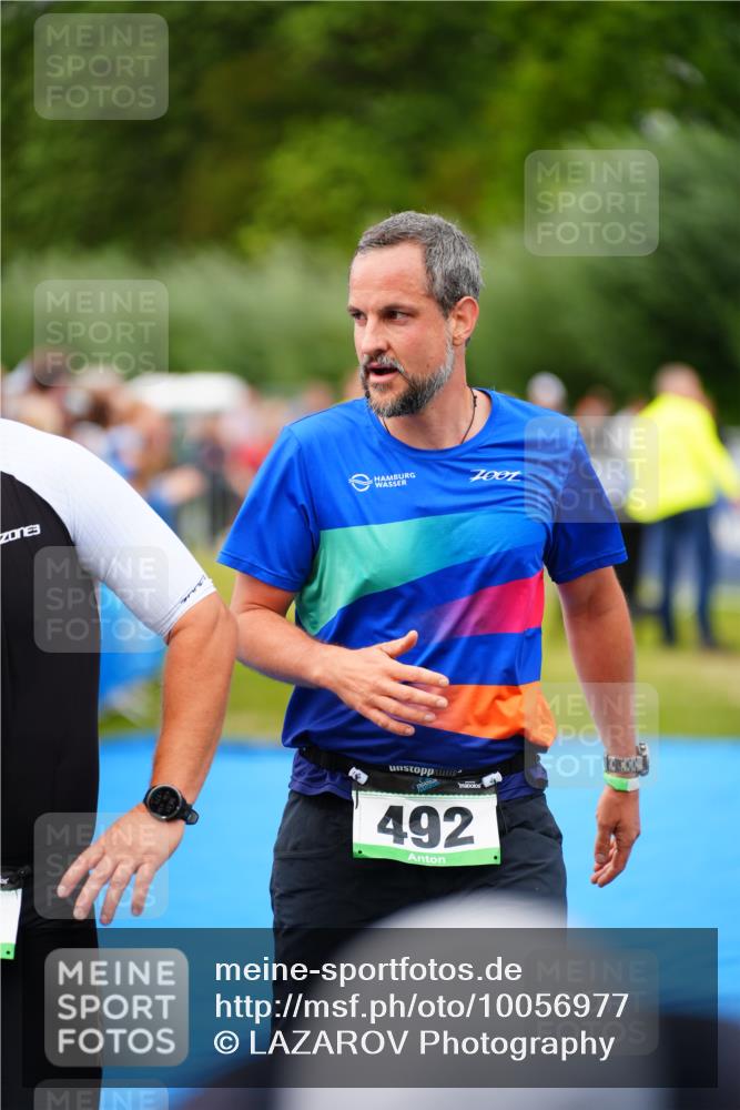 30.08.2026 - Elbe Triathlon Hamburg LAZAROV Photography http://msf.ph/oto/10056977 30.08.2026 11:14:59 Ziel 492, 500 meine-sportfotos.de