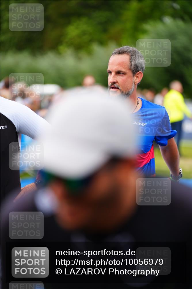 30.08.2026 - Elbe Triathlon Hamburg LAZAROV Photography http://msf.ph/oto/10056979 30.08.2026 11:15:00 Ziel 492 meine-sportfotos.de