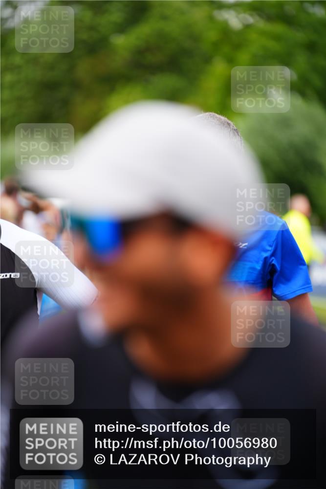 30.08.2026 - Elbe Triathlon Hamburg LAZAROV Photography http://msf.ph/oto/10056980 30.08.2026 11:15:00 Ziel 492 meine-sportfotos.de