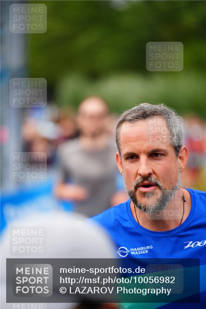 30.08.2026 - Elbe Triathlon Hamburg LAZAROV Photography http://msf.ph/oto/10056982 30.08.2026 11:15:03 Ziel 346, 1099 meine-sportfotos.de