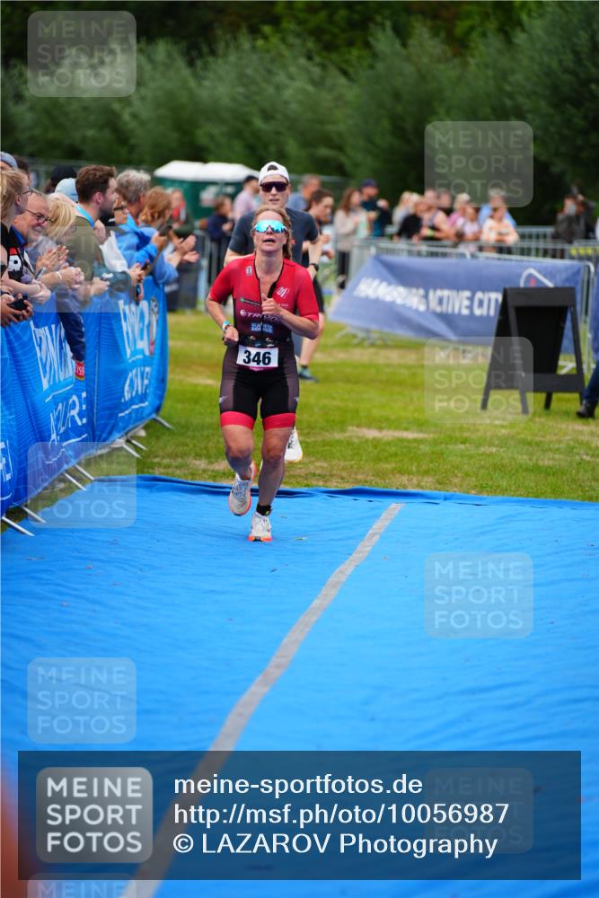 30.08.2026 - Elbe Triathlon Hamburg LAZAROV Photography http://msf.ph/oto/10056987 30.08.2026 11:15:06 Ziel 346, 1099 meine-sportfotos.de