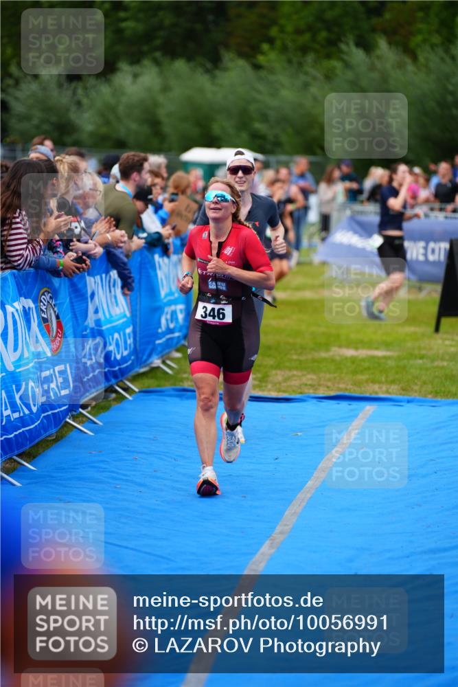 30.08.2026 - Elbe Triathlon Hamburg LAZAROV Photography http://msf.ph/oto/10056991 30.08.2026 11:15:07 Ziel 346, 1099 meine-sportfotos.de