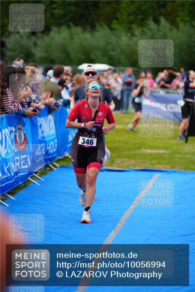 30.08.2026 - Elbe Triathlon Hamburg LAZAROV Photography http://msf.ph/oto/10056994 30.08.2026 11:15:08 Ziel 346, 1099 meine-sportfotos.de