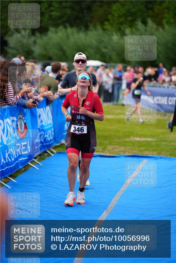 30.08.2026 - Elbe Triathlon Hamburg LAZAROV Photography http://msf.ph/oto/10056996 30.08.2026 11:15:08 Ziel 346, 1099 meine-sportfotos.de