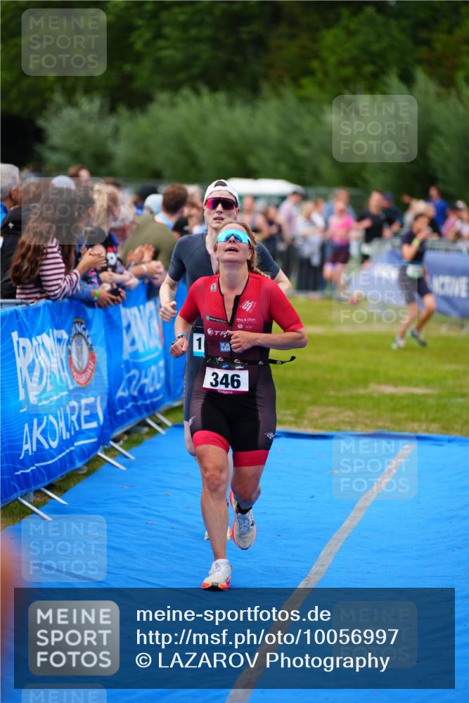 30.08.2026 - Elbe Triathlon Hamburg LAZAROV Photography http://msf.ph/oto/10056997 30.08.2026 11:15:08 Ziel 346, 1099 meine-sportfotos.de