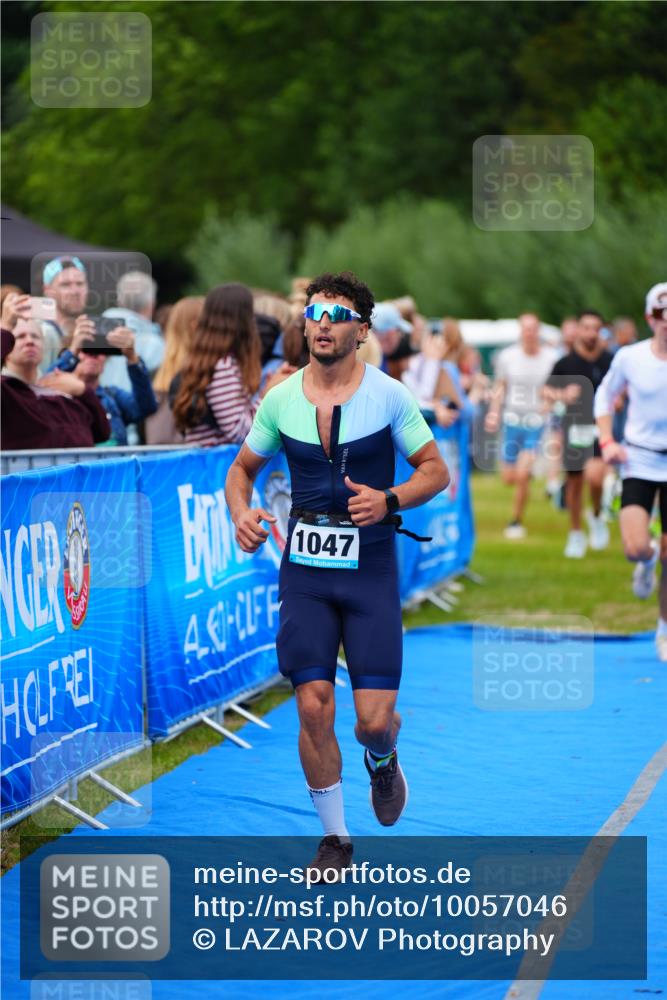 30.08.2026 - Elbe Triathlon Hamburg LAZAROV Photography http://msf.ph/oto/10057046 30.08.2026 11:15:44 Ziel 639, 650, 994, 1047, 1056, 1057, 1080, 1204 meine-sportfotos.de