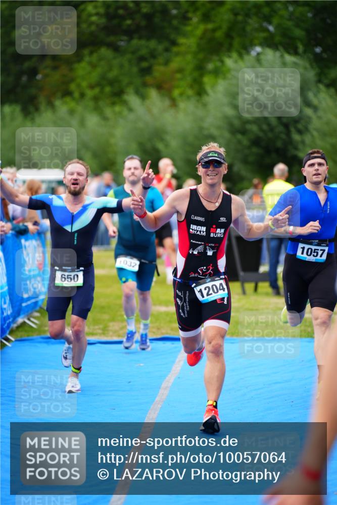 30.08.2026 - Elbe Triathlon Hamburg LAZAROV Photography http://msf.ph/oto/10057064 30.08.2026 11:15:51 Ziel 639, 650, 994, 1032, 1057, 1204 meine-sportfotos.de