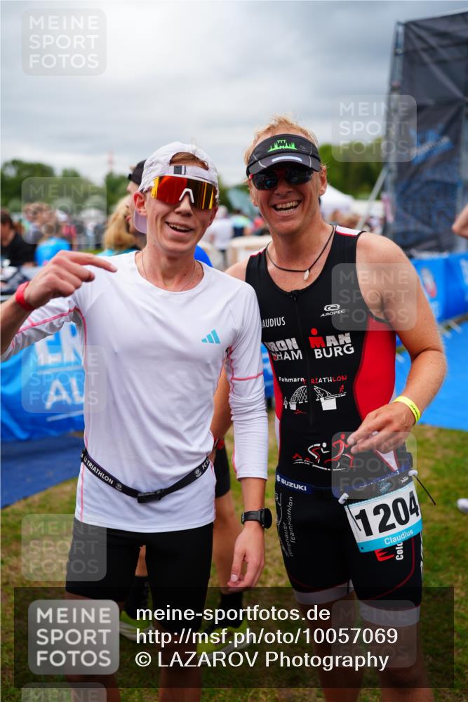 30.08.2026 - Elbe Triathlon Hamburg LAZAROV Photography http://msf.ph/oto/10057069 30.08.2026 11:16:02 Ziel 1211 meine-sportfotos.de
