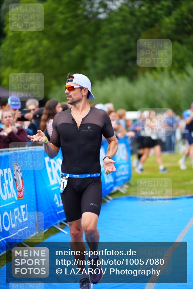 30.08.2026 - Elbe Triathlon Hamburg LAZAROV Photography http://msf.ph/oto/10057080 30.08.2026 11:16:06 Ziel 1211 meine-sportfotos.de
