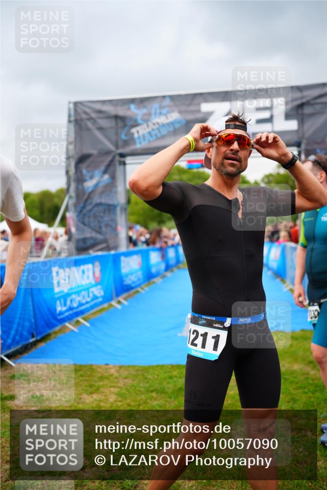 30.08.2026 - Elbe Triathlon Hamburg LAZAROV Photography http://msf.ph/oto/10057090 30.08.2026 11:16:11 Ziel  meine-sportfotos.de