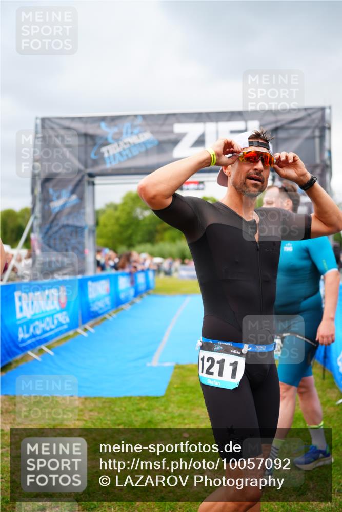 30.08.2026 - Elbe Triathlon Hamburg LAZAROV Photography http://msf.ph/oto/10057092 30.08.2026 11:16:11 Ziel  meine-sportfotos.de