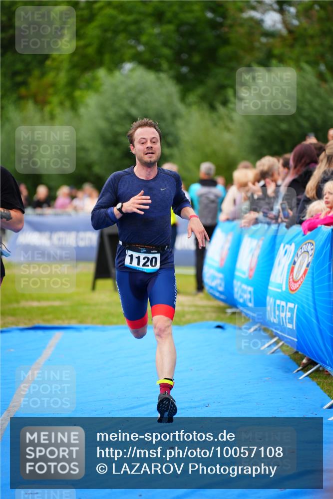 30.08.2026 - Elbe Triathlon Hamburg LAZAROV Photography http://msf.ph/oto/10057108 30.08.2026 11:16:23 Ziel 537, 623, 1120, 1140 meine-sportfotos.de