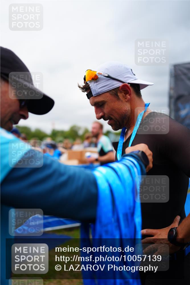 30.08.2026 - Elbe Triathlon Hamburg LAZAROV Photography http://msf.ph/oto/10057139 30.08.2026 11:16:49 Ziel  meine-sportfotos.de