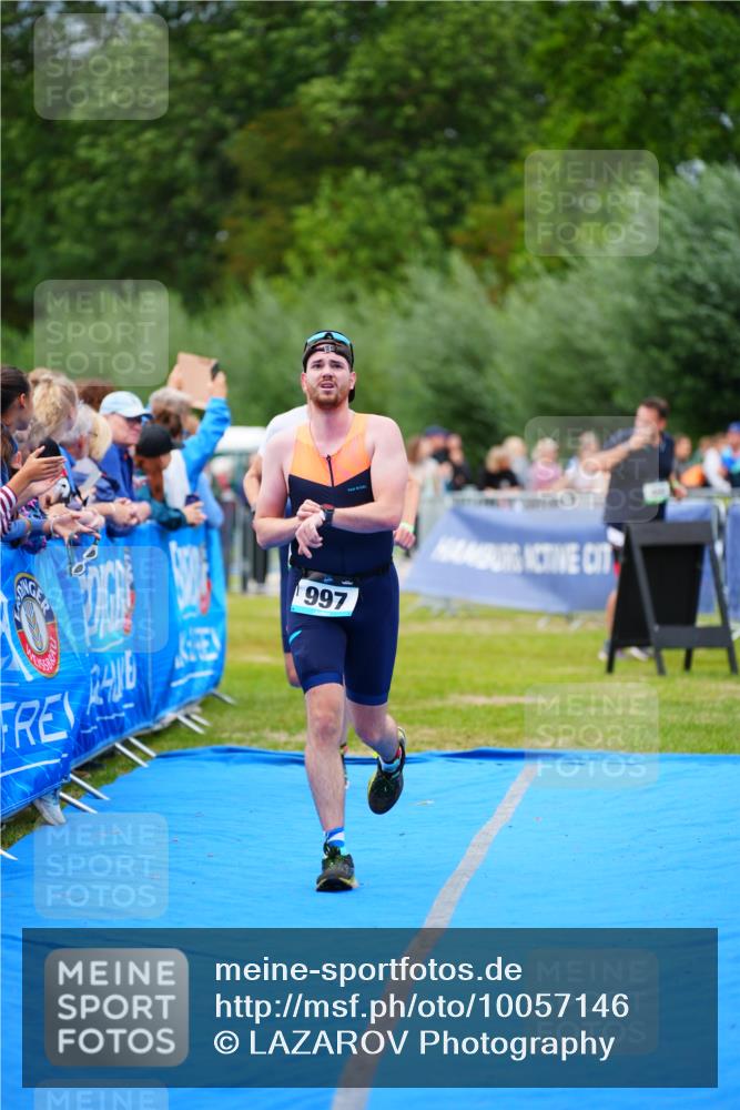 30.08.2026 - Elbe Triathlon Hamburg LAZAROV Photography http://msf.ph/oto/10057146 30.08.2026 11:16:58 Ziel 435, 526, 631, 997 meine-sportfotos.de