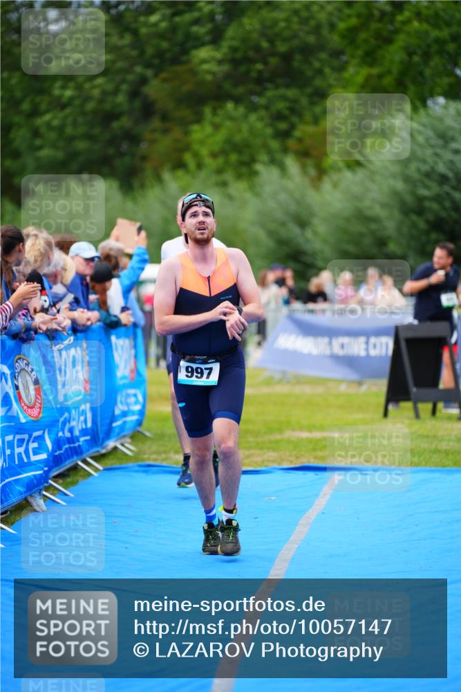 30.08.2026 - Elbe Triathlon Hamburg LAZAROV Photography http://msf.ph/oto/10057147 30.08.2026 11:16:58 Ziel 435, 526, 631, 997 meine-sportfotos.de