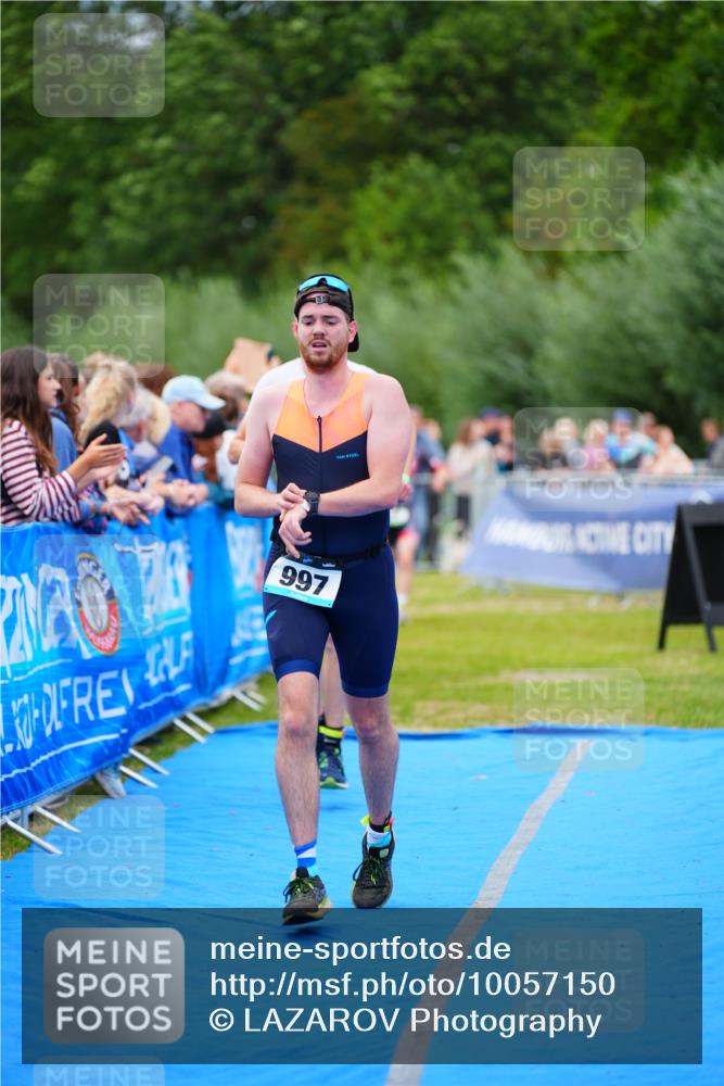 30.08.2026 - Elbe Triathlon Hamburg LAZAROV Photography http://msf.ph/oto/10057150 30.08.2026 11:16:59 Ziel 435, 526, 631, 997 meine-sportfotos.de