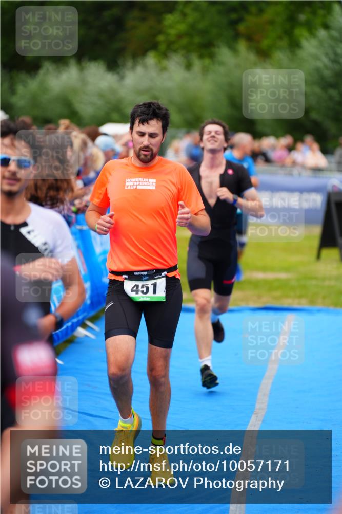 30.08.2026 - Elbe Triathlon Hamburg LAZAROV Photography http://msf.ph/oto/10057171 30.08.2026 11:17:10 Ziel 451, 631, 791, 1004, 1028 meine-sportfotos.de