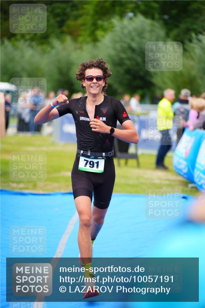 30.08.2026 - Elbe Triathlon Hamburg LAZAROV Photography http://msf.ph/oto/10057191 30.08.2026 11:17:18 Ziel 791 meine-sportfotos.de