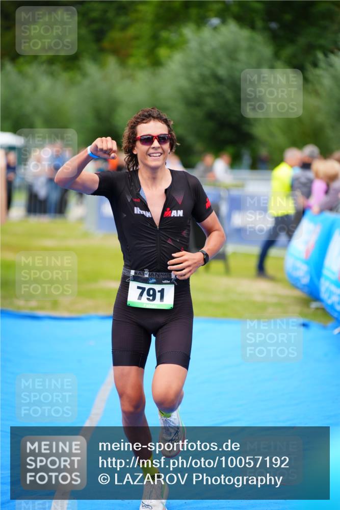 30.08.2026 - Elbe Triathlon Hamburg LAZAROV Photography http://msf.ph/oto/10057192 30.08.2026 11:17:19 Ziel 791 meine-sportfotos.de