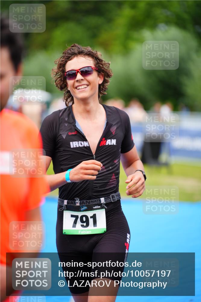 30.08.2026 - Elbe Triathlon Hamburg LAZAROV Photography http://msf.ph/oto/10057197 30.08.2026 11:17:19 Ziel 791 meine-sportfotos.de