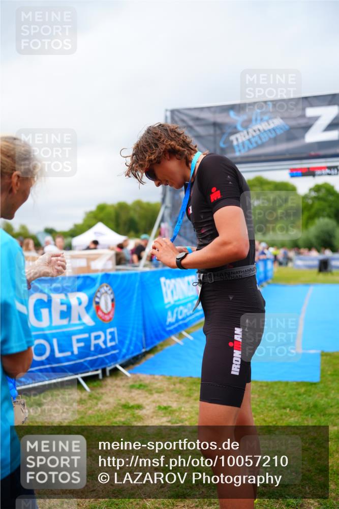 30.08.2026 - Elbe Triathlon Hamburg LAZAROV Photography http://msf.ph/oto/10057210 30.08.2026 11:17:26 Ziel  meine-sportfotos.de