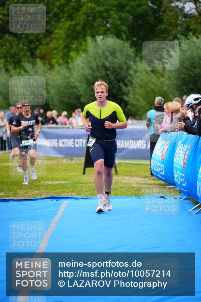 30.08.2026 - Elbe Triathlon Hamburg LAZAROV Photography http://msf.ph/oto/10057214 30.08.2026 11:17:33 Ziel 579, 580, 1148, 1621 meine-sportfotos.de